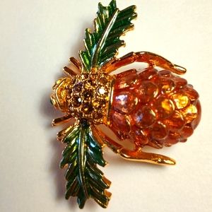 Joan Rivers Classic Collection Pinecone Bee Pin